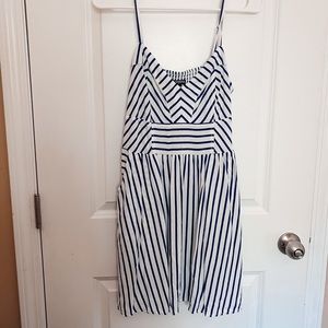 Express Dress with Pockets